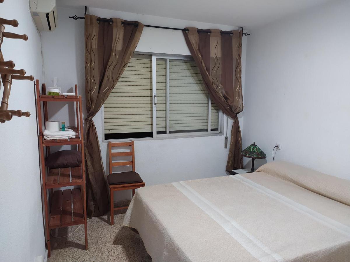 Habitacion Doble En Apartamento Compartido Dream In Malaga, Junto A Vialia Y Playa Exterior photo
